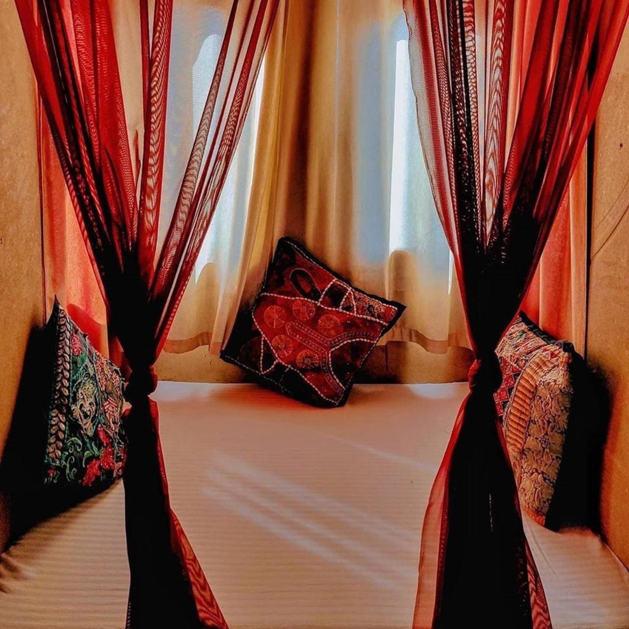 Hotel Canberra Джайсалмер Екстериор снимка